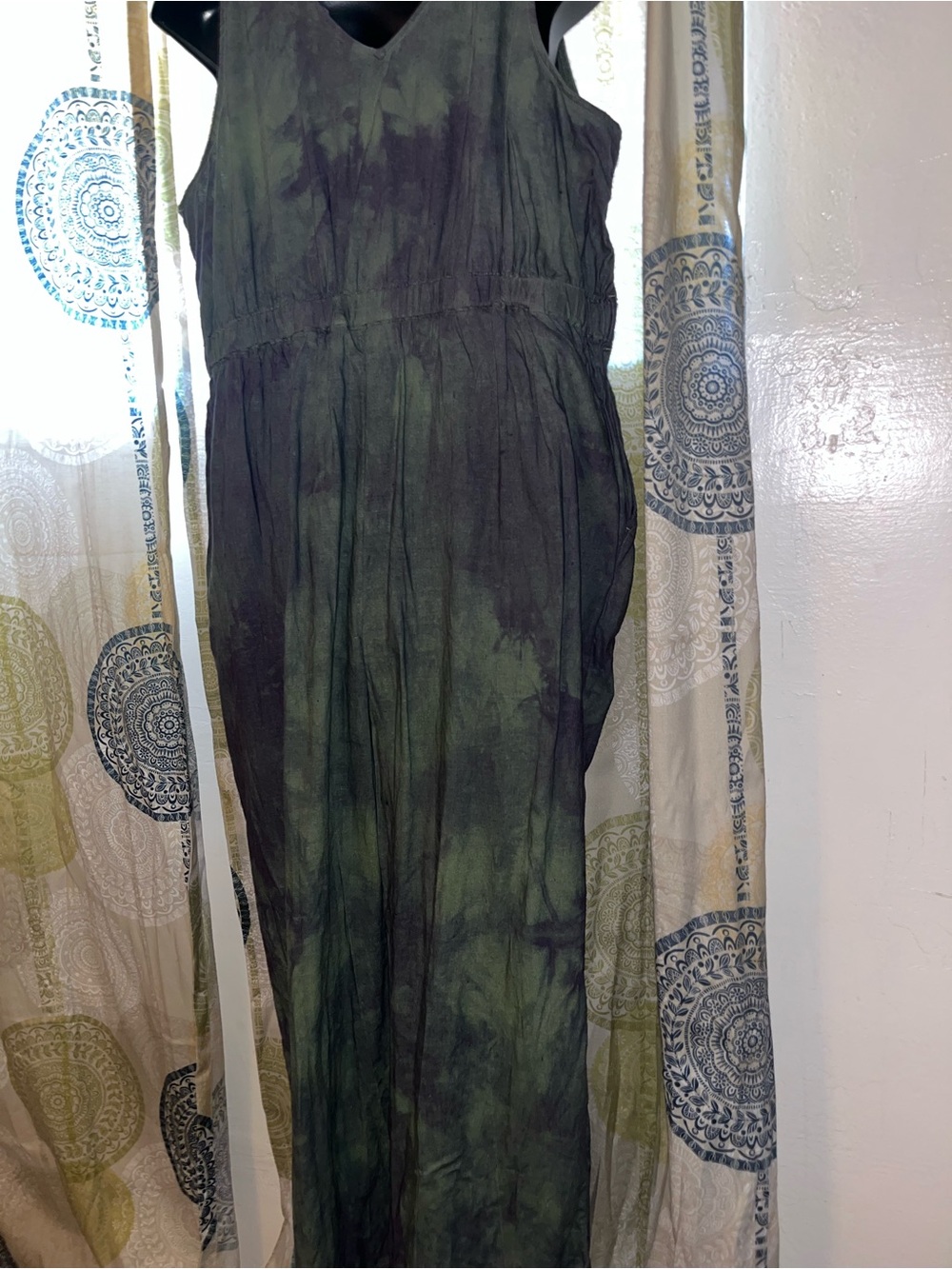 Old navy hand died Green and purple Tie-Dye Sleeveless Jumpsuit - Picture 6 of 6
